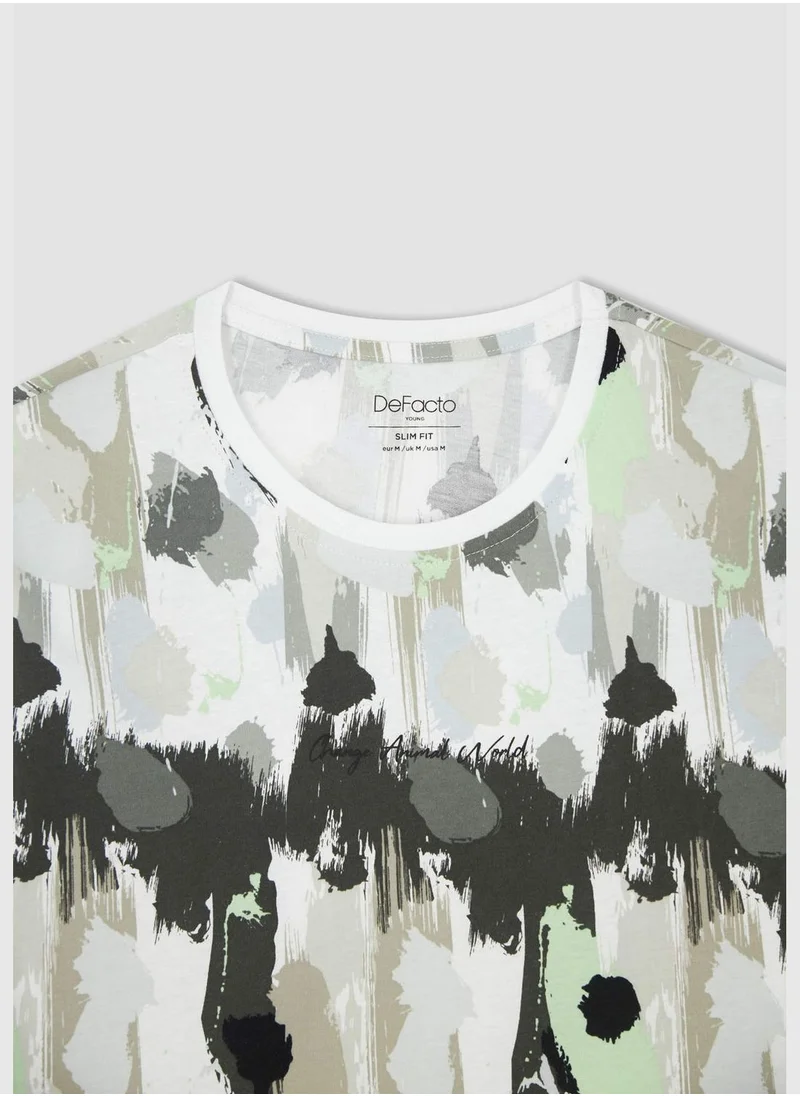ديفاكتو Slim Fit Short Sleeve Printed T-Shirt