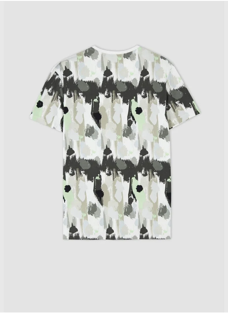 ديفاكتو Slim Fit Short Sleeve Printed T-Shirt