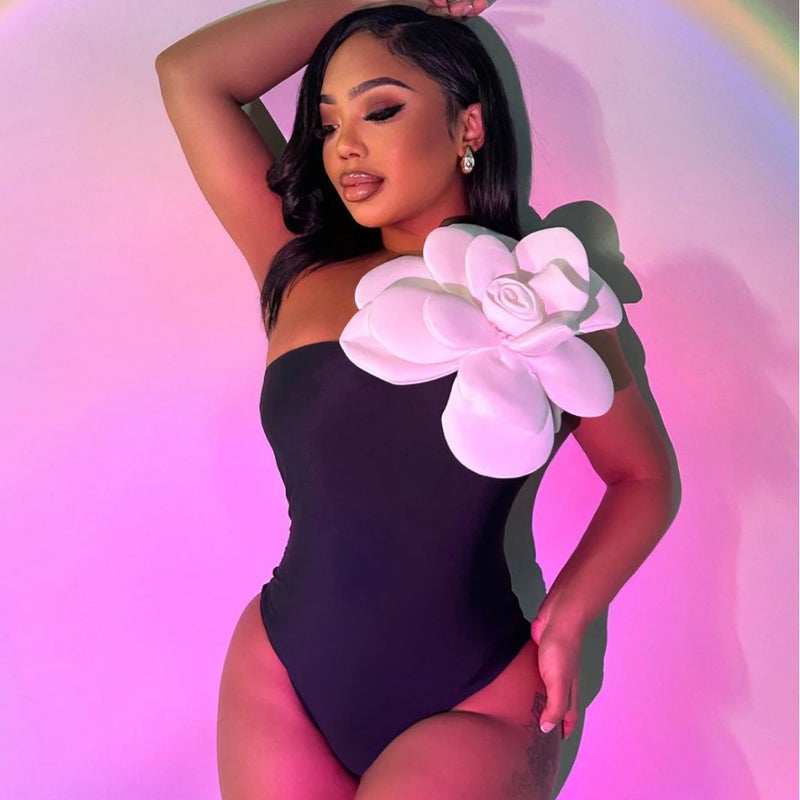 Hx0347 New Three-Dimensional Big Flower Decorative One-Piece Swimsuit White Solid Color One-Piece Swimsuit 3D Suit - Image 3
