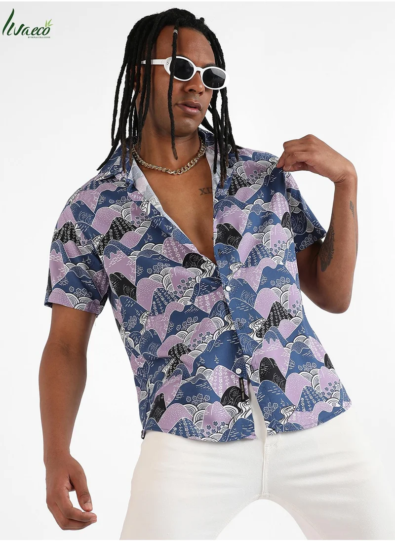 كامبوس سوترا Campus Sutra Men's Blue & Lavender Contrast Landscape Shirt For Casual Wear | Made With Eco-Liva | Spread Collar | Short Sleeve | Button Closure | Shirt Crafted With Comfort Fit For Everyday Wear