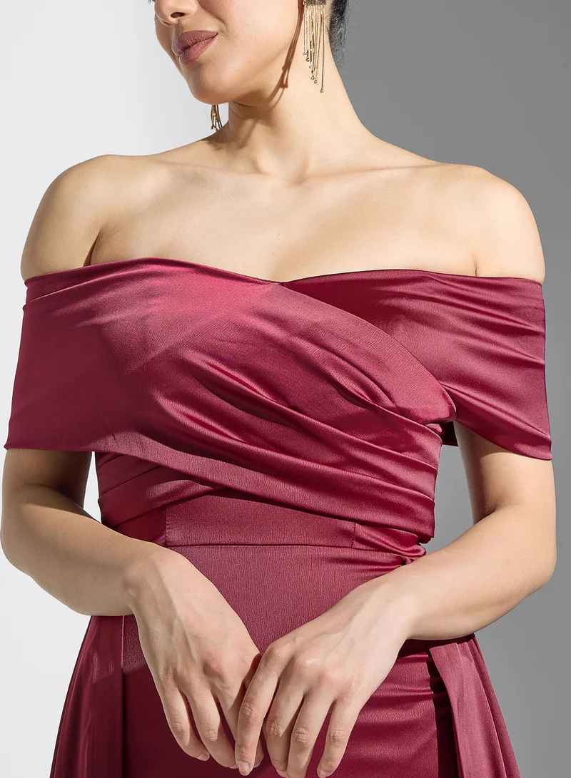 Akadia Fashion Off Shoulder Pleated Maxi Dress