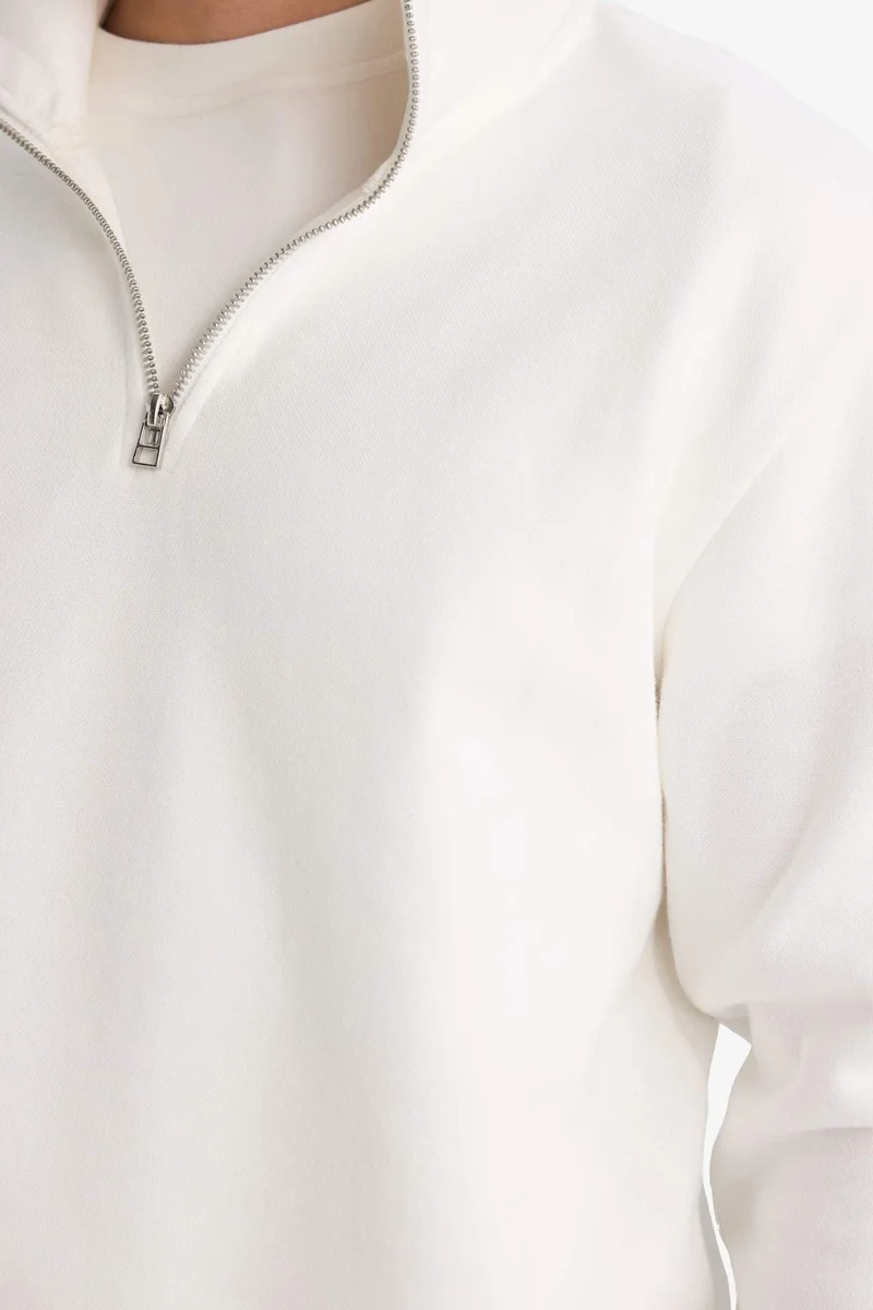 Defacto  Standard Collar Half Zip Sweatshirt for Men | Best Price UAE