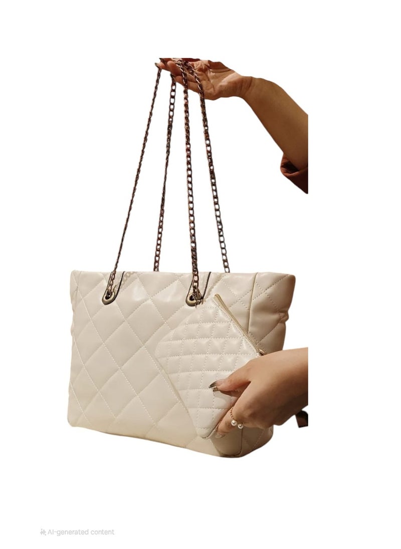 PACIFIC A classic women's bag made from high-quality materials, distinguished by a unique look. 