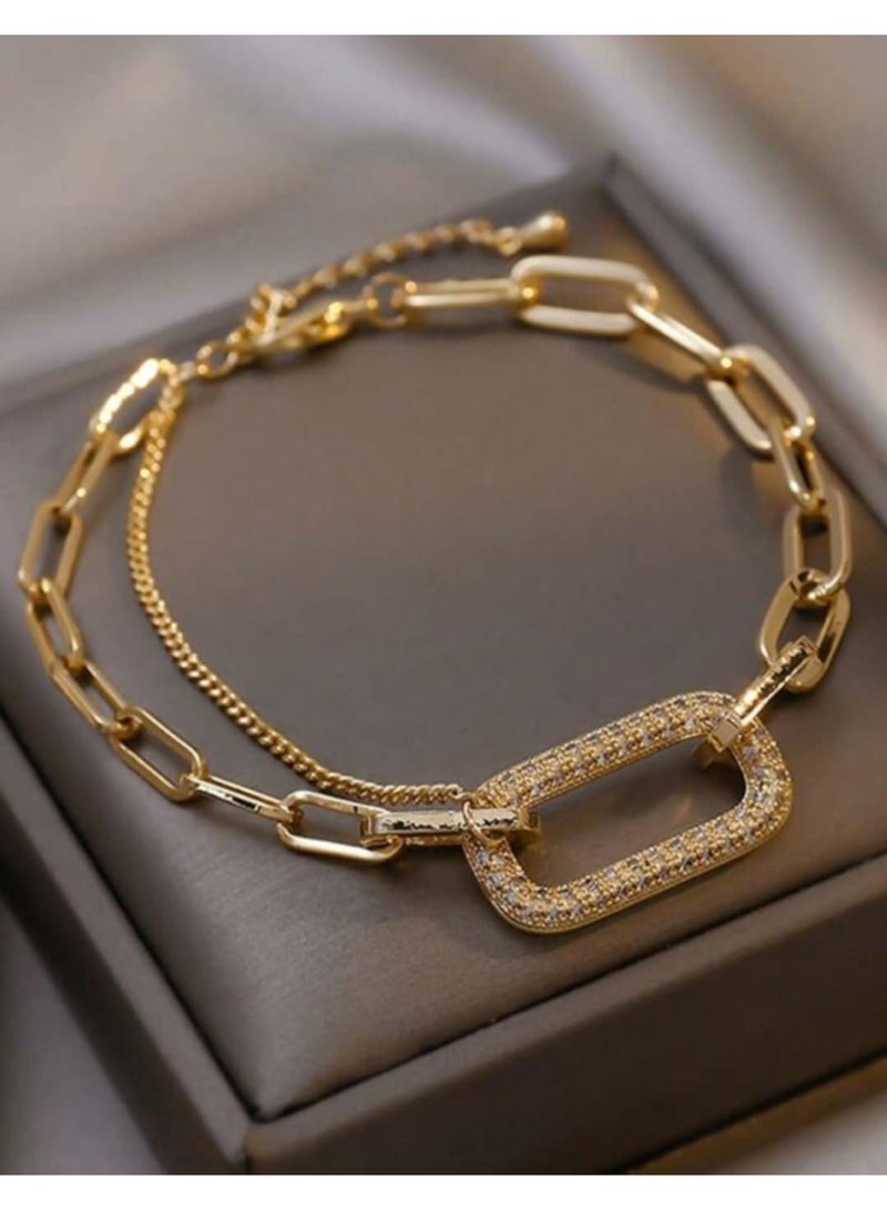 RA accessories Women's Bracelet Of Golden Chain - Elegant Design - Image 1