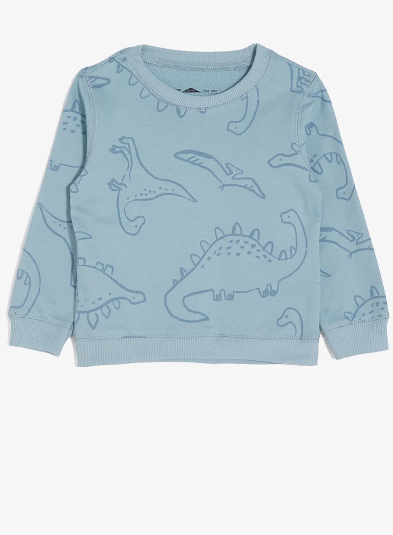 ريبلز مع نمشي طقم ولادي من سويت شيرت وبنطلون رياضي