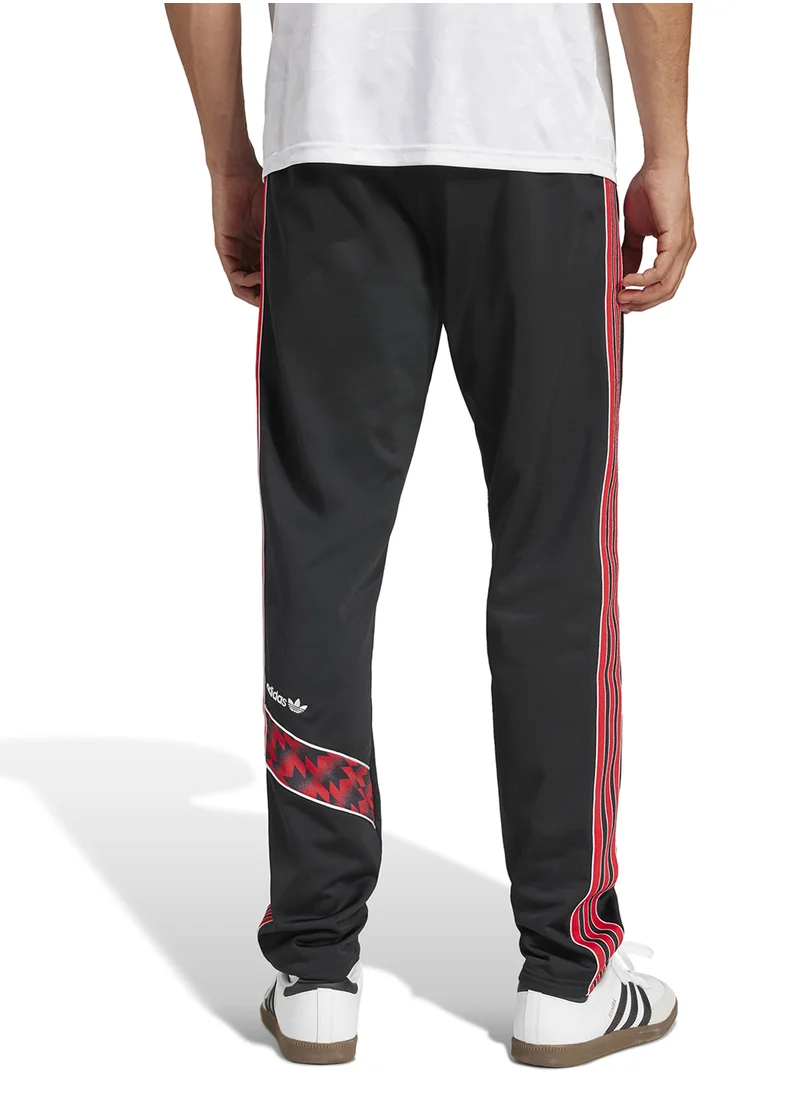 اديداس Manchester United Trackpants 91