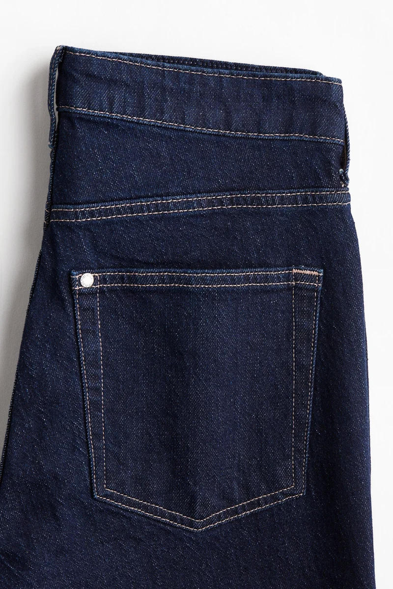 اتش اند ام جينز بقصّة حافة واسعة وخصر عالي