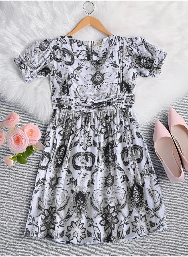 BELLA MODA All-Over Print Fit and Flare Dress with Short Sleeves