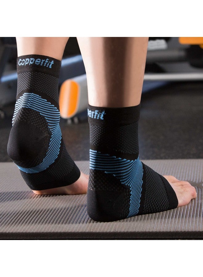 Copper Fit Copper Fit ICE Plantar Fascia Foot Compression Sleeves, Foot Swelling & Fatigue, Arthritis, Tendonitis - Infused with Menthol, For Men and Women, HSA/FSA Eligible, 1 Pair  - Image 3