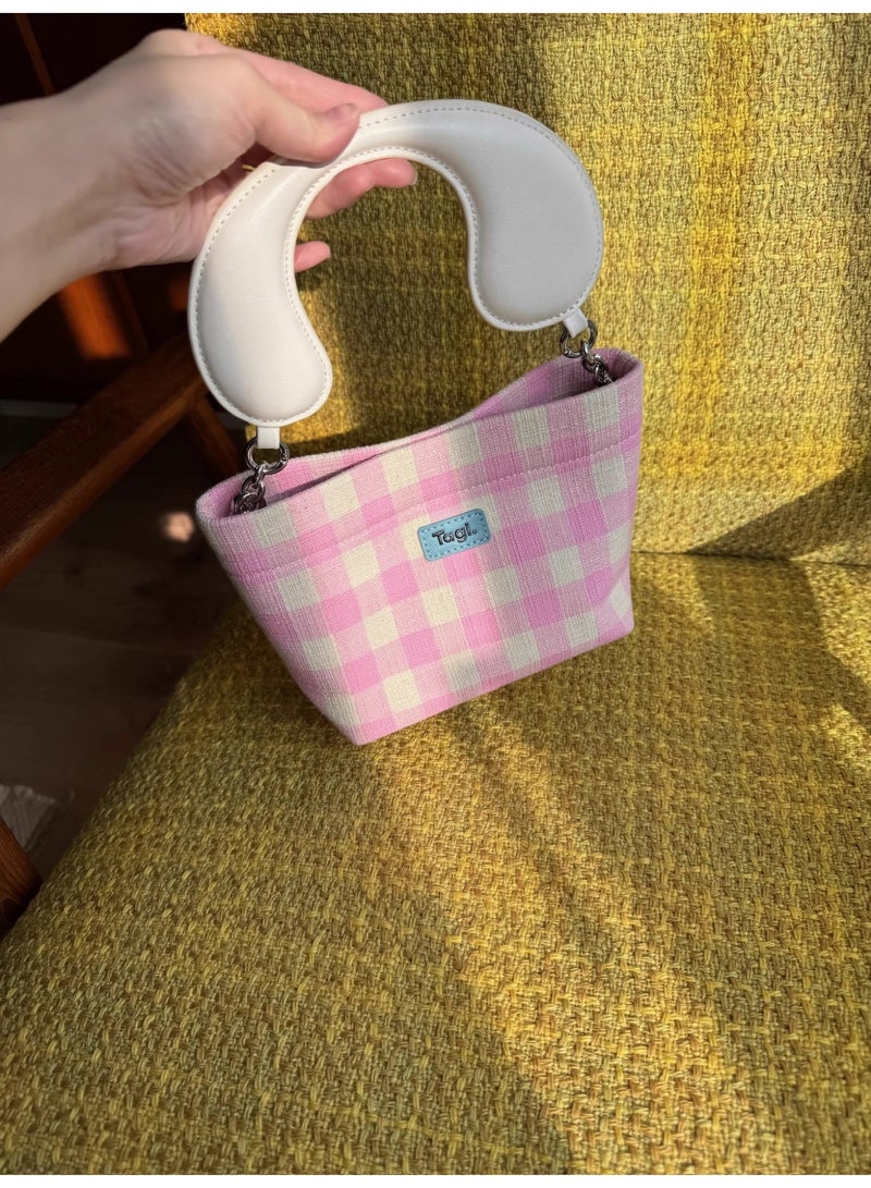 TG Tagi.call me handbag features an adjustable cross-body design, a cute single-shoulder design, and is simple and elegant. - Image 4