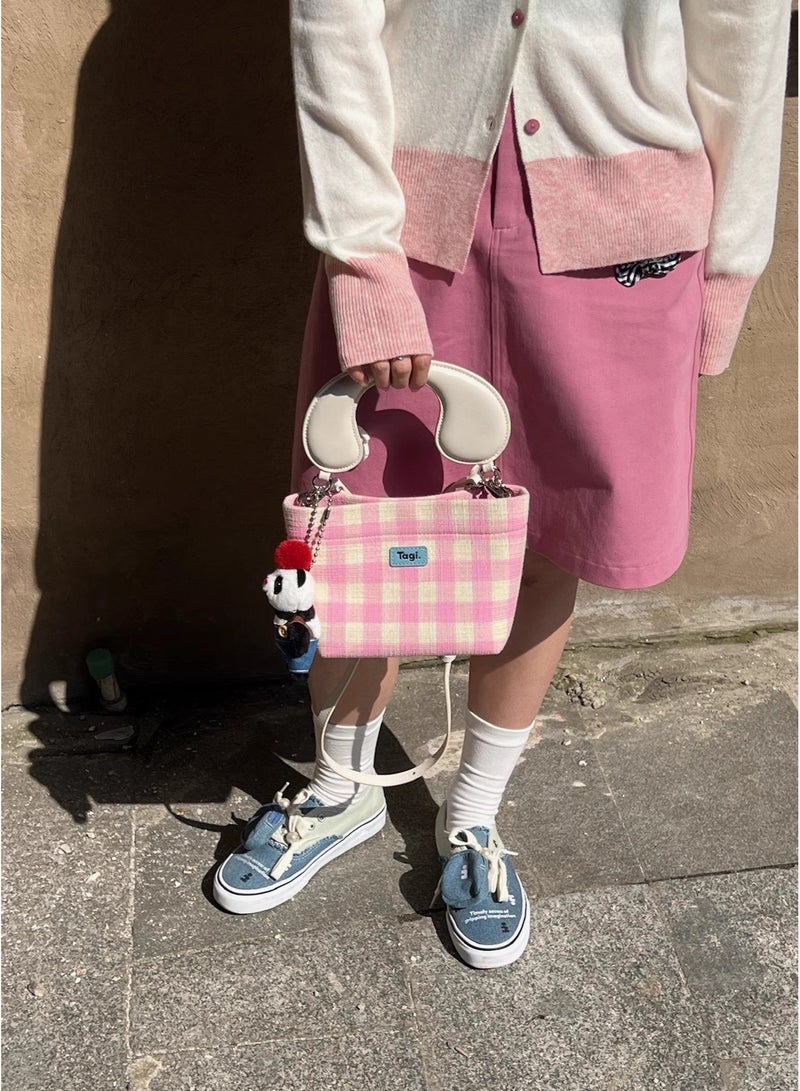 TG Tagi.call me handbag features an adjustable cross-body design, a cute single-shoulder design, and is simple and elegant. - Image 5