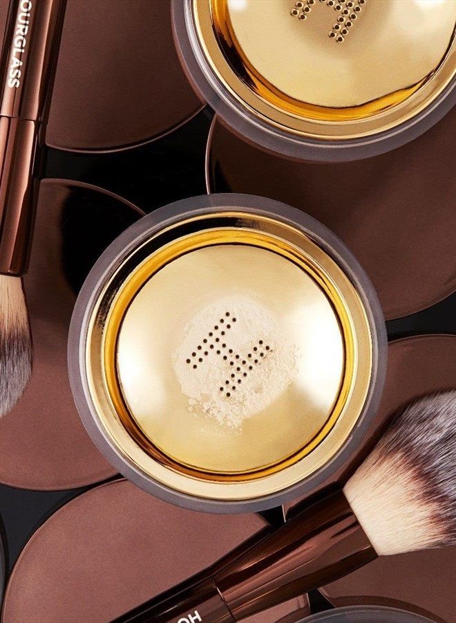 Hourglass بودرة تثبيت شفافة من Hourglass Veil. بودرة تثبيت غير مرئية لجميع أنواع البشرة وألوانها. نباتية وخالية من القسوة - Image 3