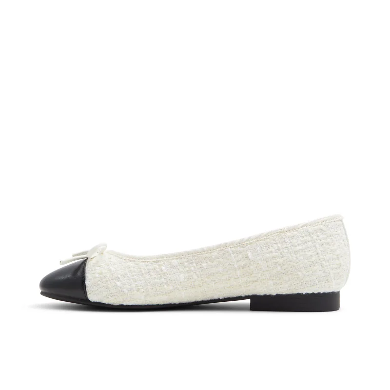 CALL IT SPRING Sweety Ballerinas