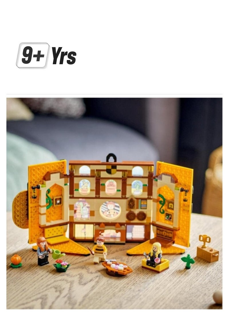 Y&D Harry Potter Hufflepuff House Banner, Hogwarts Castle Common RoomBuilding block  Toy or Wall Decoration Set with 3 Minifigures and Mandrake Collectable Travel Toys for Kids  Boys and Girls - Image 1