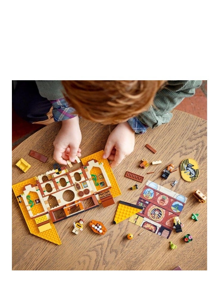 Y&D Harry Potter Hufflepuff House Banner, Hogwarts Castle Common RoomBuilding block  Toy or Wall Decoration Set with 3 Minifigures and Mandrake Collectable Travel Toys for Kids  Boys and Girls - Image 3