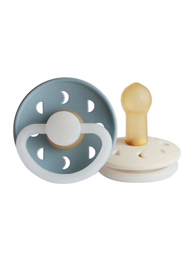 FRIGG Pack Of 2 Moon Phase Latex Baby Pacifier 6-18M, Stone Blue Night/Cream Night - Size 2