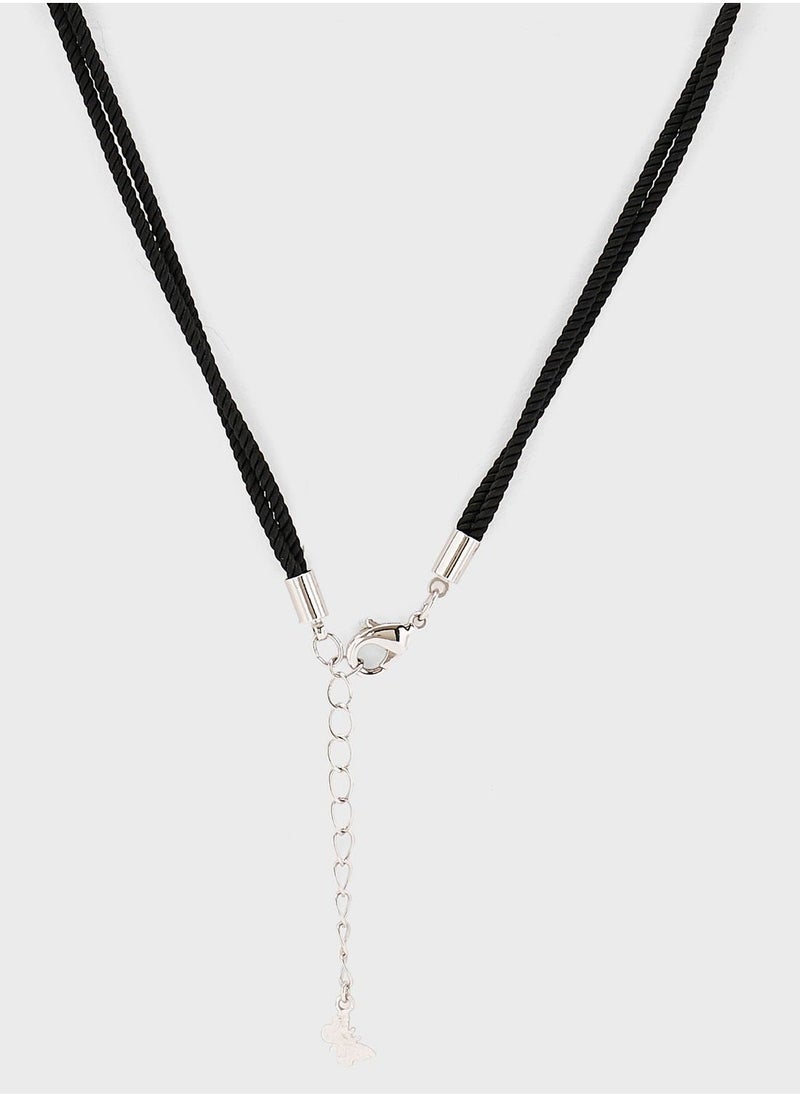 Anita's Flower Short Necklace  - Image 3