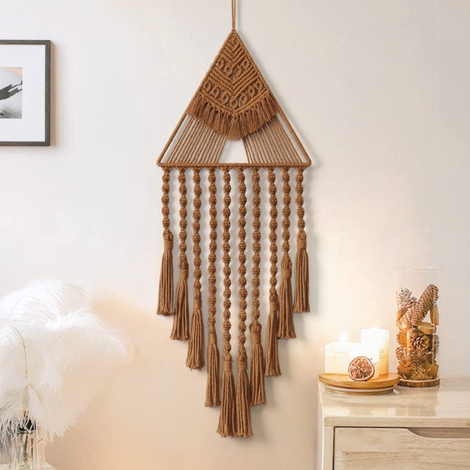 MACRAME WOVEN WALL HANGING DREAM CATCHER TRIANGLE TASSEL GEOMETRIC ART BOHO BACKDROP BOHEMIAN HOME DECOR WALL ART BEAUTIFUL APARTMENT DORM ROOM DOOR DECORATIONBROWN