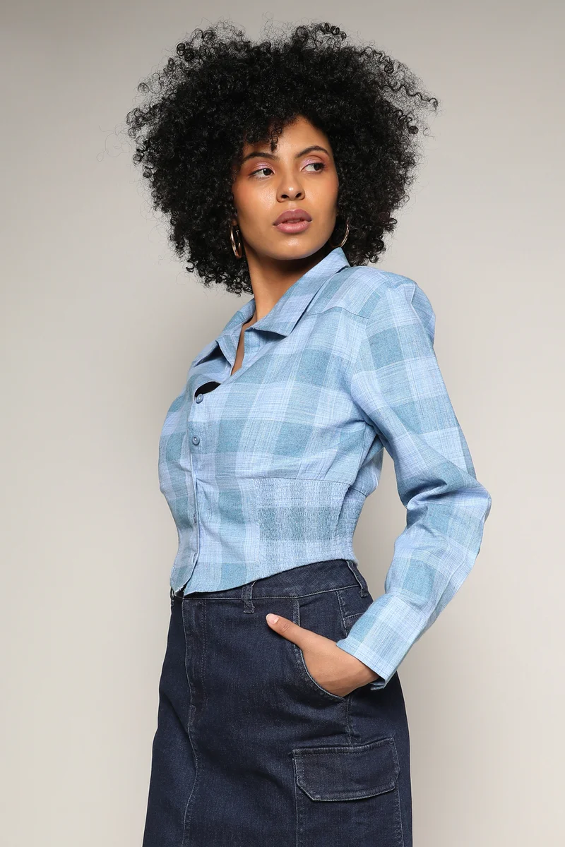 كامبوس سوترا Women's Blue Buffallo Check Cinched Cropped Shirt