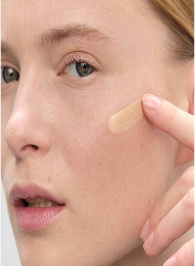 PRADA Reveal Skin Optimizing Foundation Refill 30ml – LN25 Long-Wear Natural Finish Refillable Foundation - Image 3