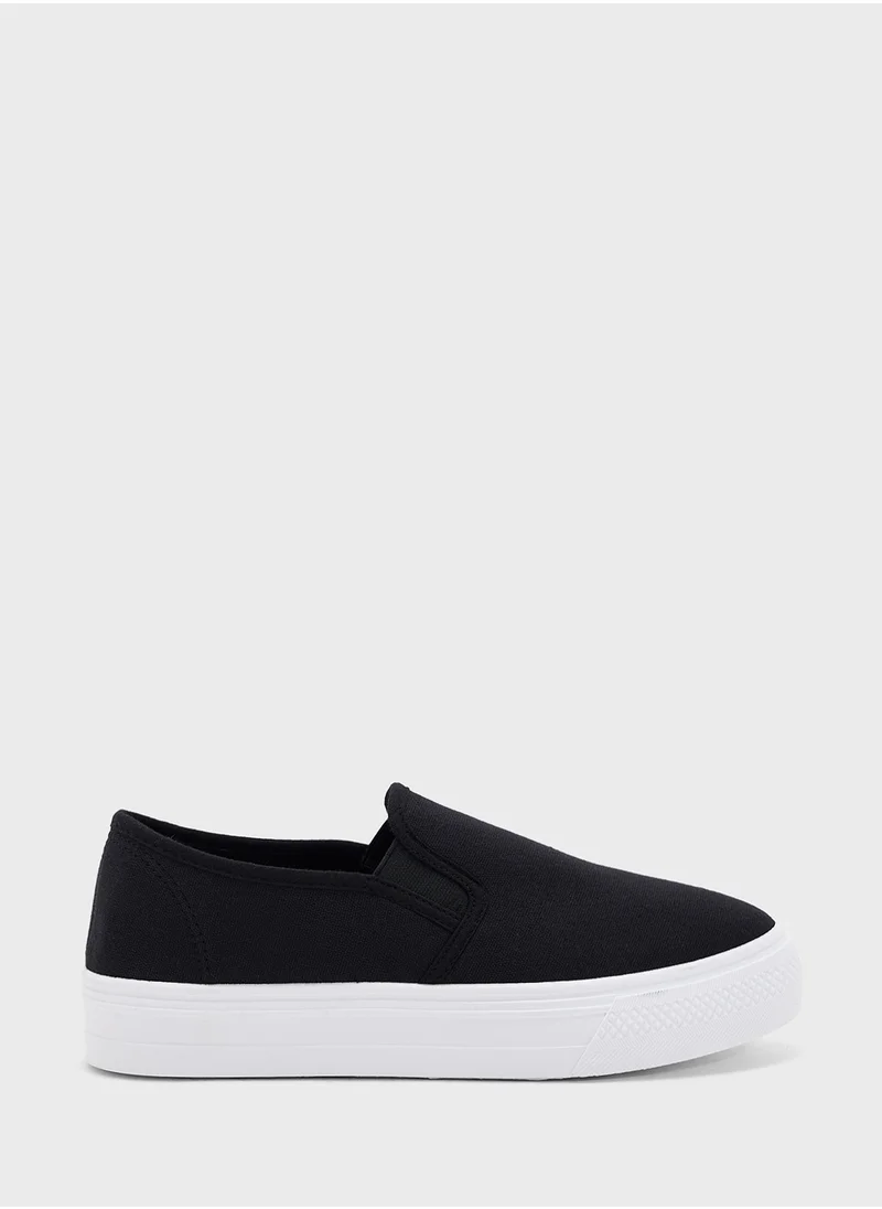 جينجر Classic Women'S Platform Slip On