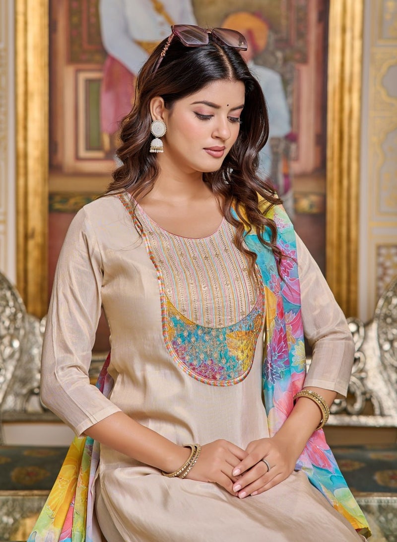 Women Chanderi CREAM Kurta with Pant and Digital Print Dupatta Set  - Image 4
