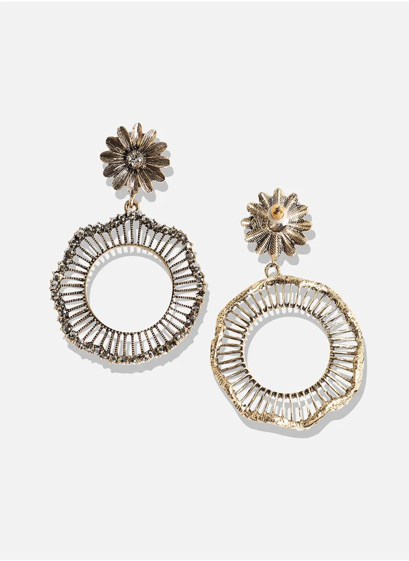 SOHI Daisy Circular Swirl Drop Earrings