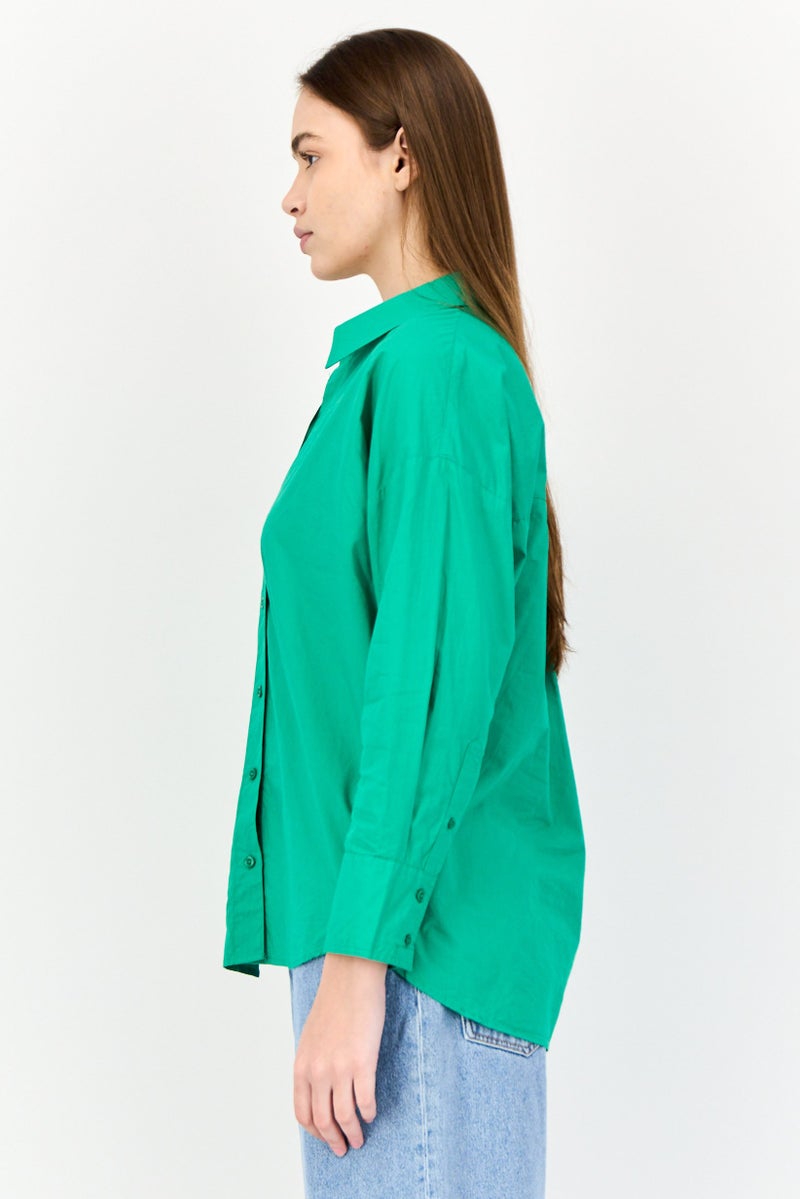 bebe قميص نسائي عادي بأكمام طويلة بلون أخضر - Image 2