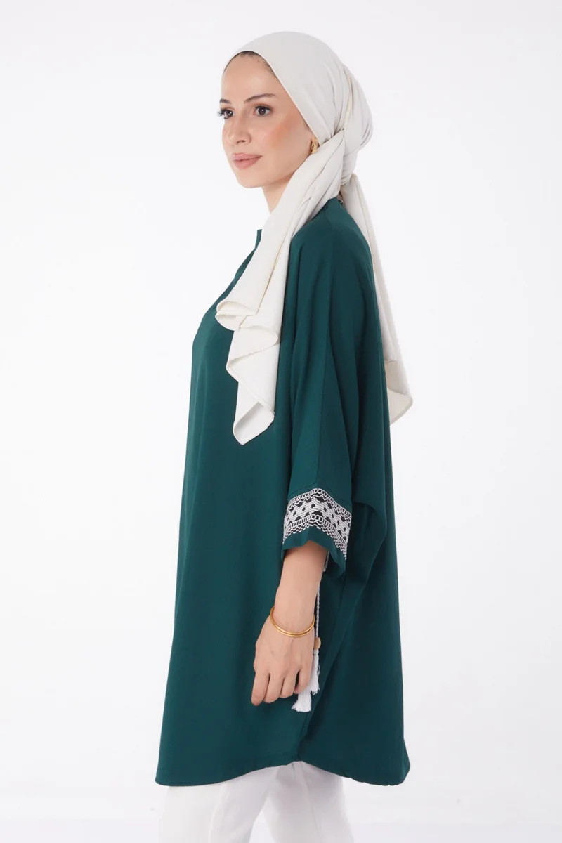Tofisa Plain Crew Neck Women's Green Tassel Bat Sleeve Tunic - 13256