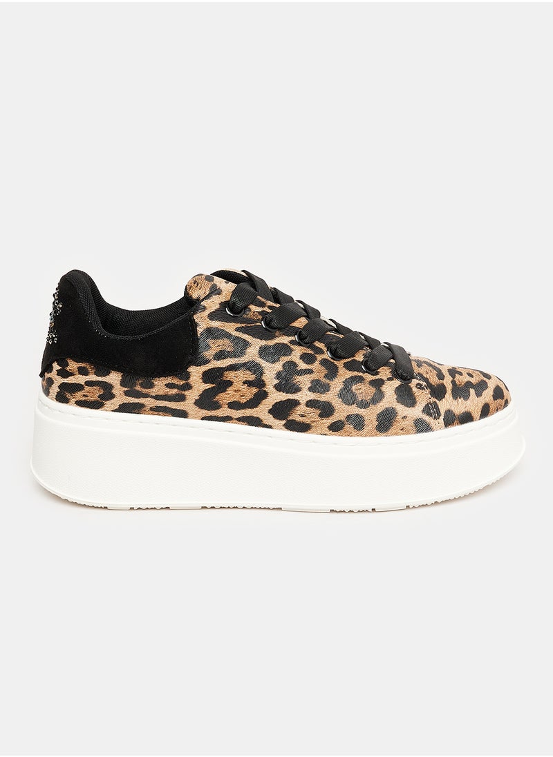 DejaVu - Full Wild Animal Patterned Closure Sneakers - Image 1