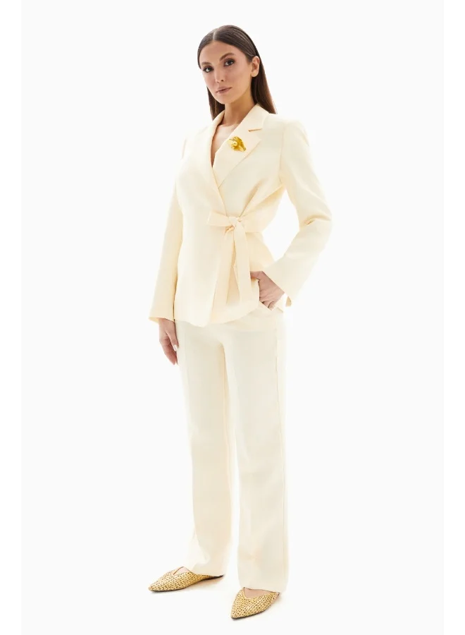 Wecre8 Cream White Set of Brooch Blazer Jacket and Trousers