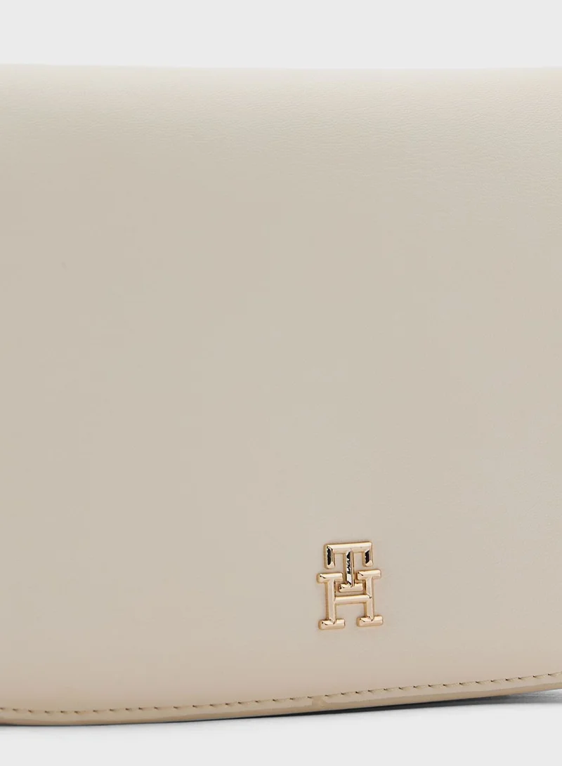 TOMMY HILFIGER Spring Flap Over Crossbody Bag