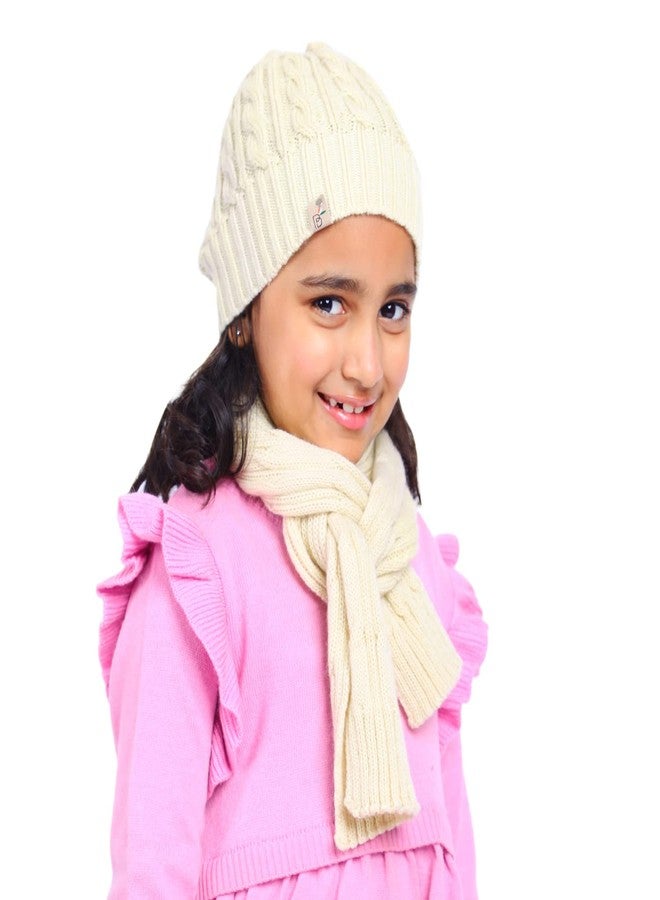 قبعة صوفية من الأكريليك المحبوك بلون كريمي من BHARATASYA، مناسبة للجنسين. - Image 1