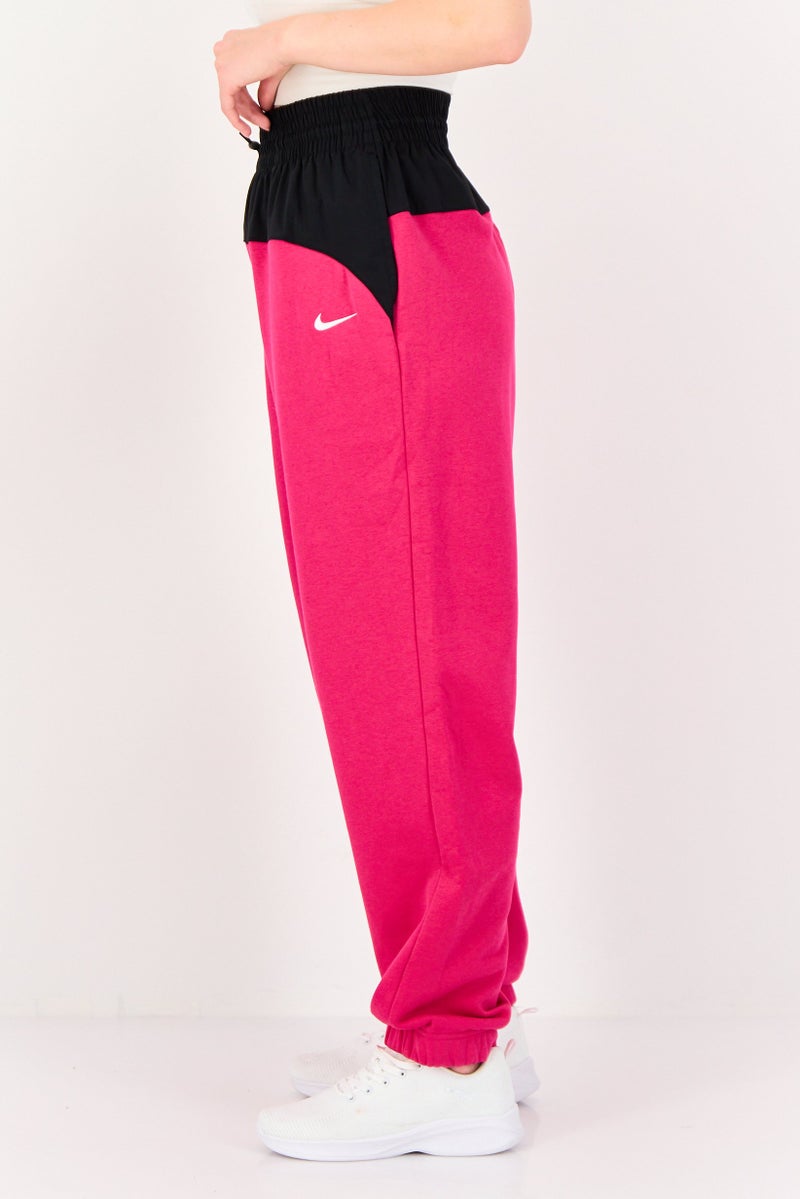Nike سروال رياضي خارجي فضفاض للنساء، وردي - Image 4