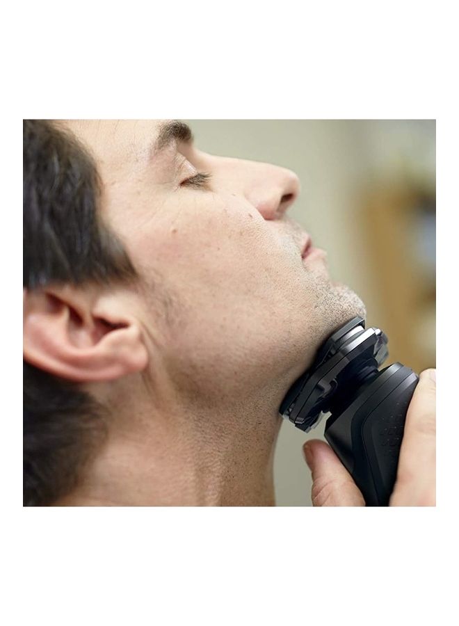 Philips Series 5000 Wet And Dry Electric Shaver With Cable Free Quick Clean Pod Black - Image 5