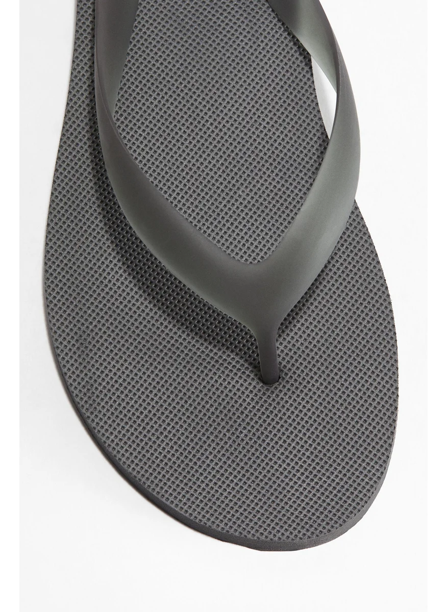اتش اند ام Flip-Flops