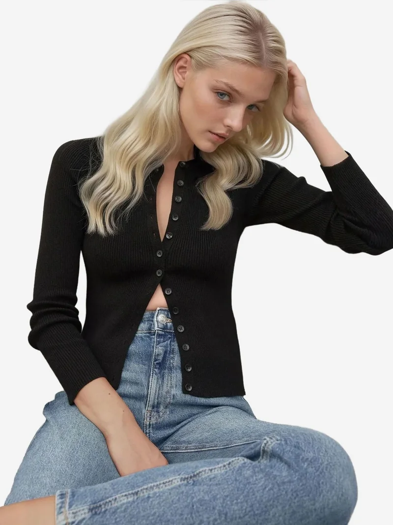 Long Sleeve Buttoned Cardigan