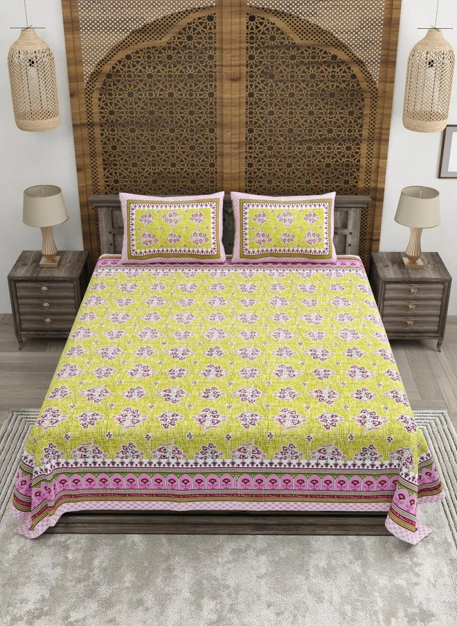 CLOTHOLOGY CLOTHOLOGY Yellow & Pink Floral Printed Pure Cotton 180 TC King Bedsheet Set