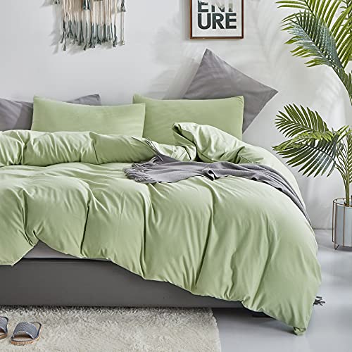 KAREVER Sage Green Comforter Queen Light Green Bedding Set Soft Lightweight 3 Pieces Green Comforter Set 1 Queen Comforter (90x90 inches) with 2 Pillowcases (20x26 inches) - Image 2