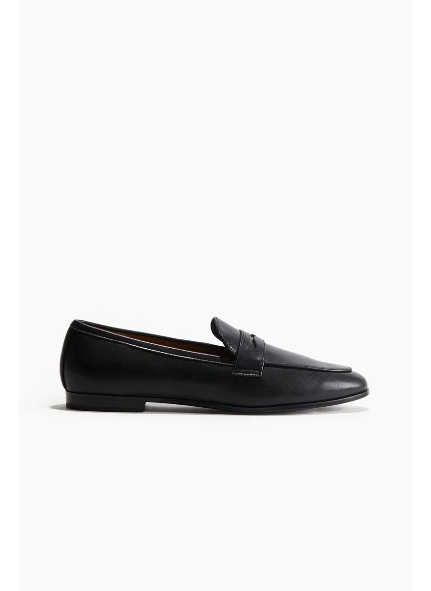 اتش اند ام Loafers