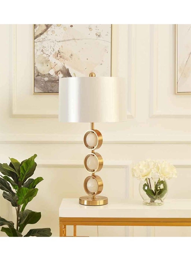 إيه تي إم مصباح طاولة ذهبي أنيق مع غطاء من القماش - مثالي لديكور غرفة المعيشة أو غرفة النوم - Image 2