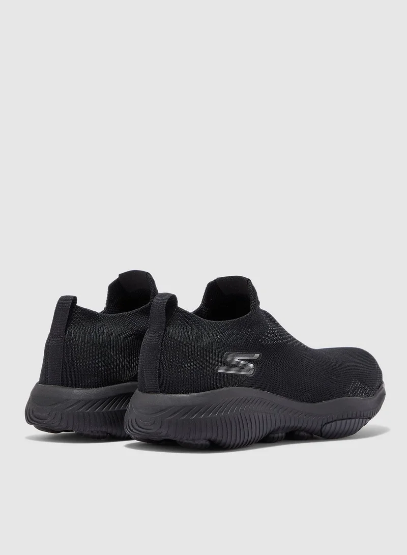 SKECHERS Go Walk Revolution Ultra