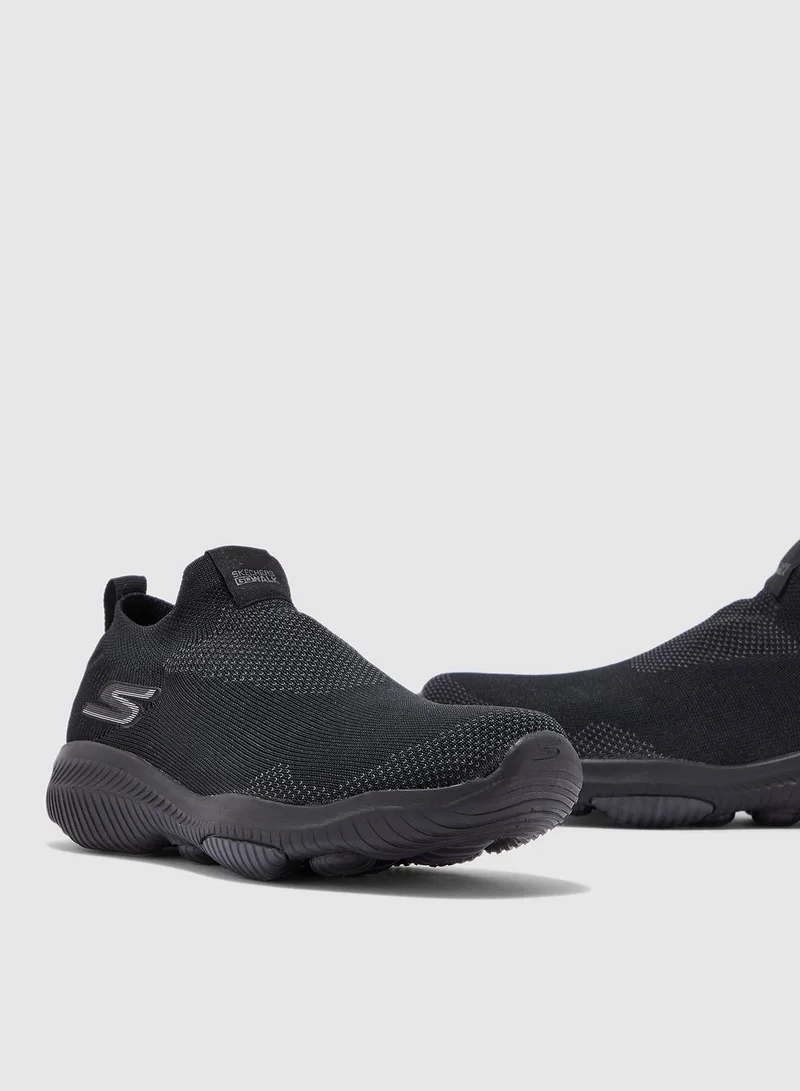 SKECHERS Go Walk Revolution Ultra