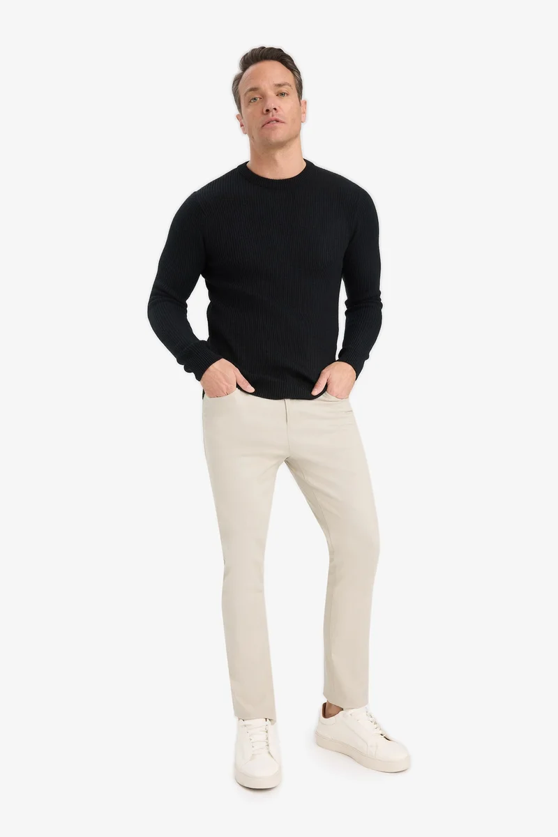 ديفاكتو Standard Fit Crew Neck Knitwear Pullover