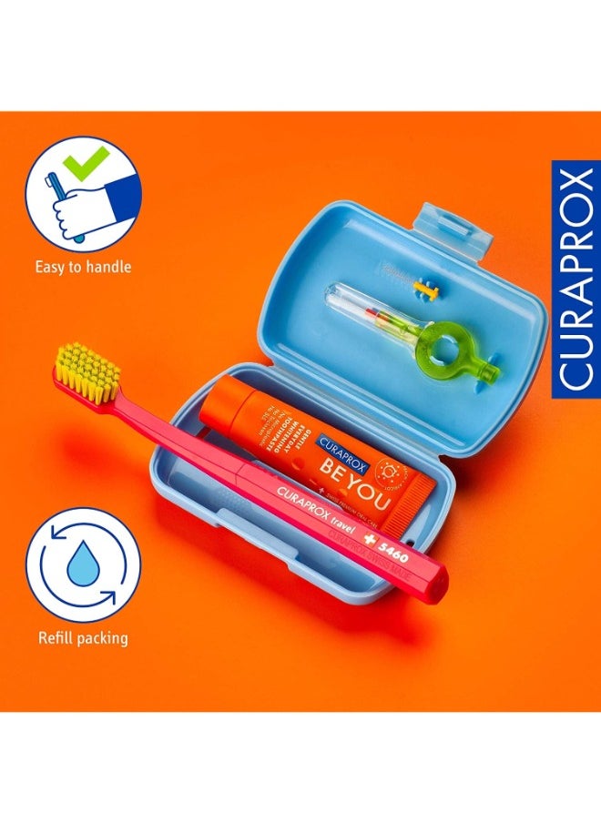CURAPROX مجموعة السفر باللون الأزرق. تتضمن المجموعة فرشاة أسنان للسفر CS 5460، ومعجون أسنان بي يو 10 مل، وفرشاة إنتردينتال CPS prime 07، وCPS prime 09.  - Image 3