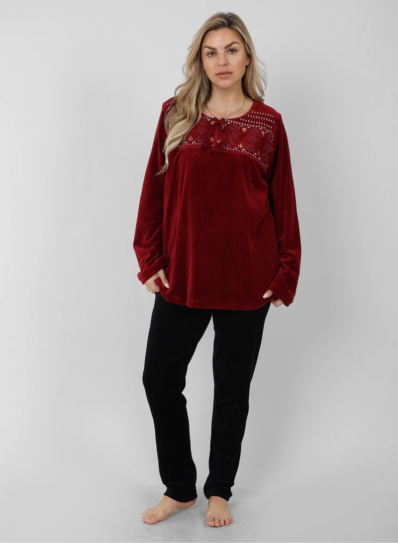 zecotex  Elegance in Every Stitch – Velvet Pajamas with Exquisite Embroidery  - Image 1
