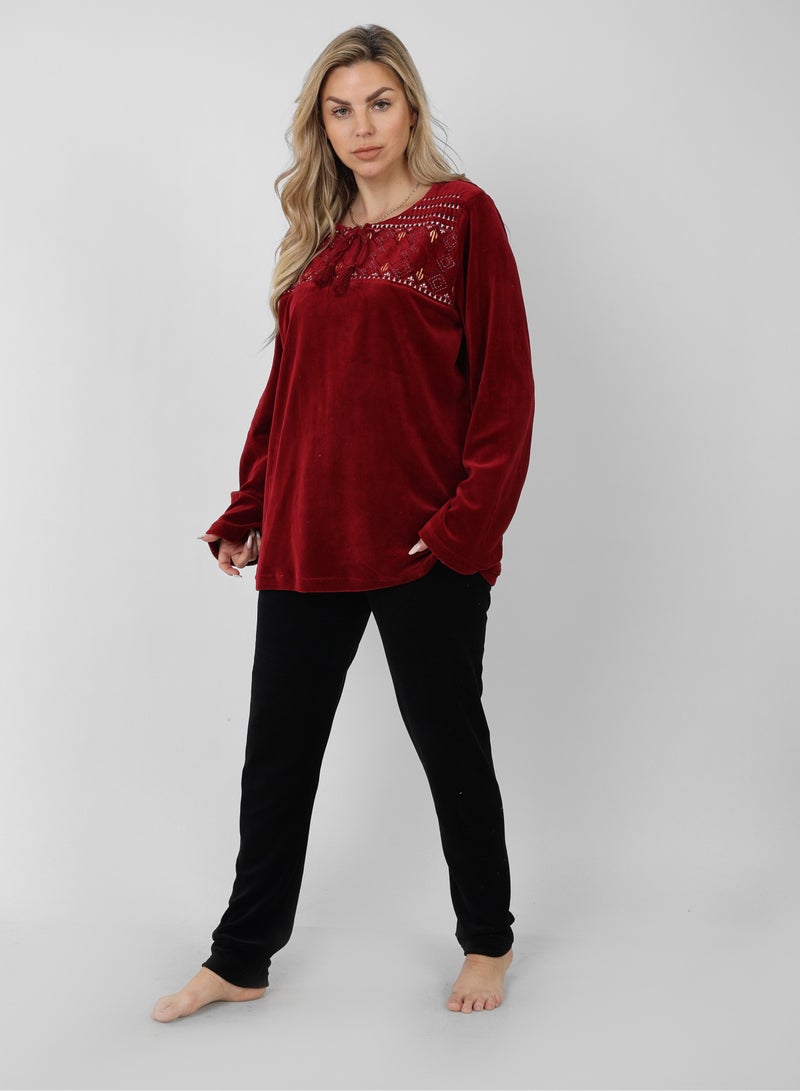 zecotex  Elegance in Every Stitch – Velvet Pajamas with Exquisite Embroidery  - Image 2