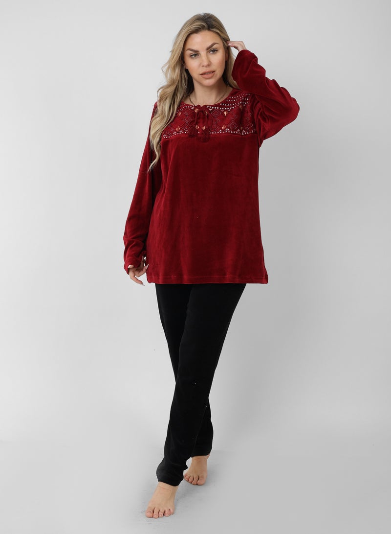 zecotex  Elegance in Every Stitch – Velvet Pajamas with Exquisite Embroidery  - Image 3
