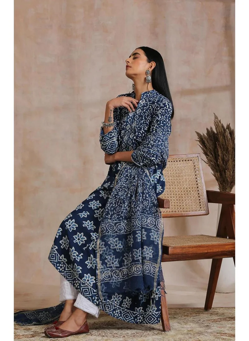زيري سوق Indigo & White Hand Block Printed A-Line Kurta