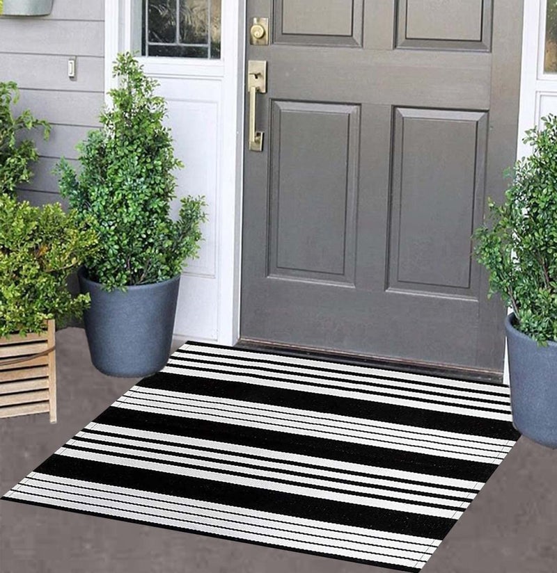 Black and White Striped Outdoor Rug 24 x 35 Door Mat Outdoor Machine Washable Welcome Mats Cotton HandWoven Entryway Rug for Front PorchEntrywayLaundryBathroomBedroom